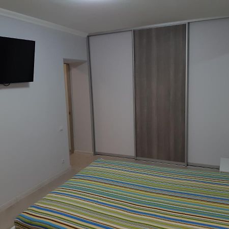Apartment Near Stadio Metalist Harkiv Exterior foto