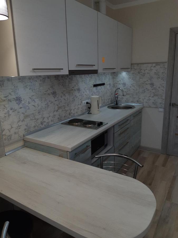 Apartment Near Stadio Metalist Harkiv Exterior foto
