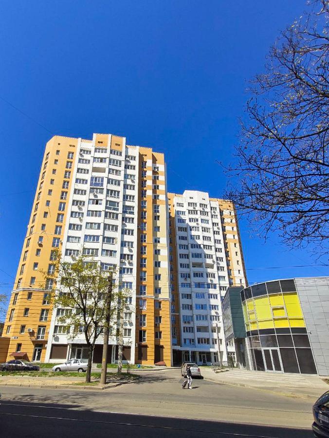 Apartment Near Stadio Metalist Harkiv Exterior foto